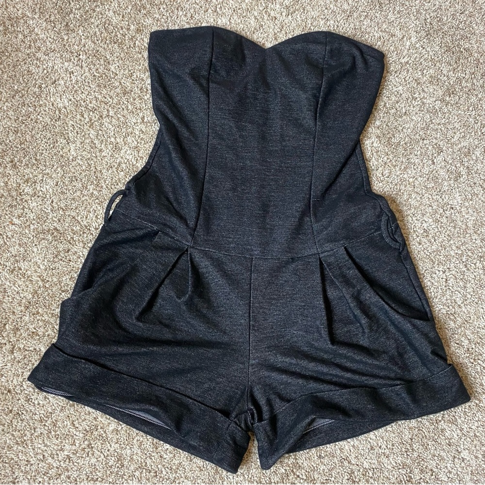 Sweetheart neck strapless Romper, Charcoal Grey Black, size Small B2G1